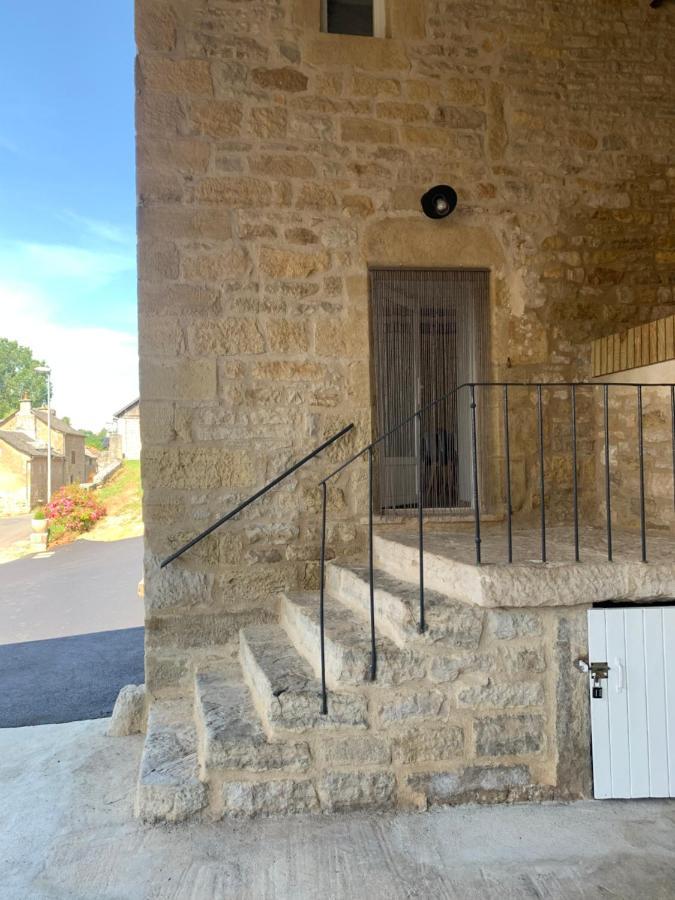 Gite 4 Etoiles - La Maison De Paul Coussergues Екстериор снимка